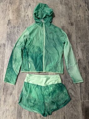 Nike Green Ombre Hooded Jacket and Shorts Set